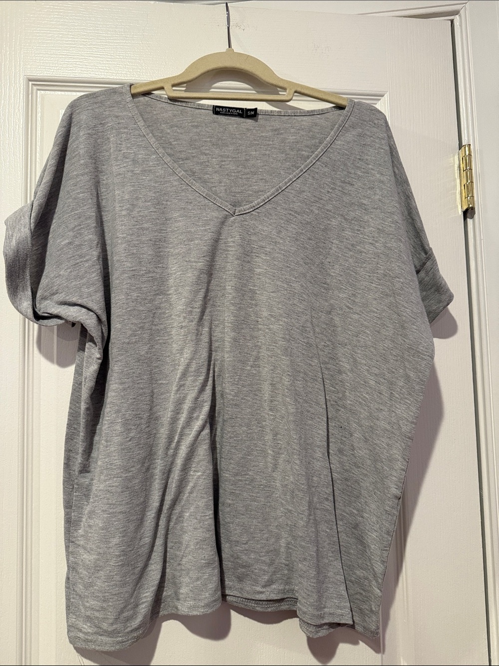 Nasty Gal Light Gray V-Neck Short Sleeve Tee
